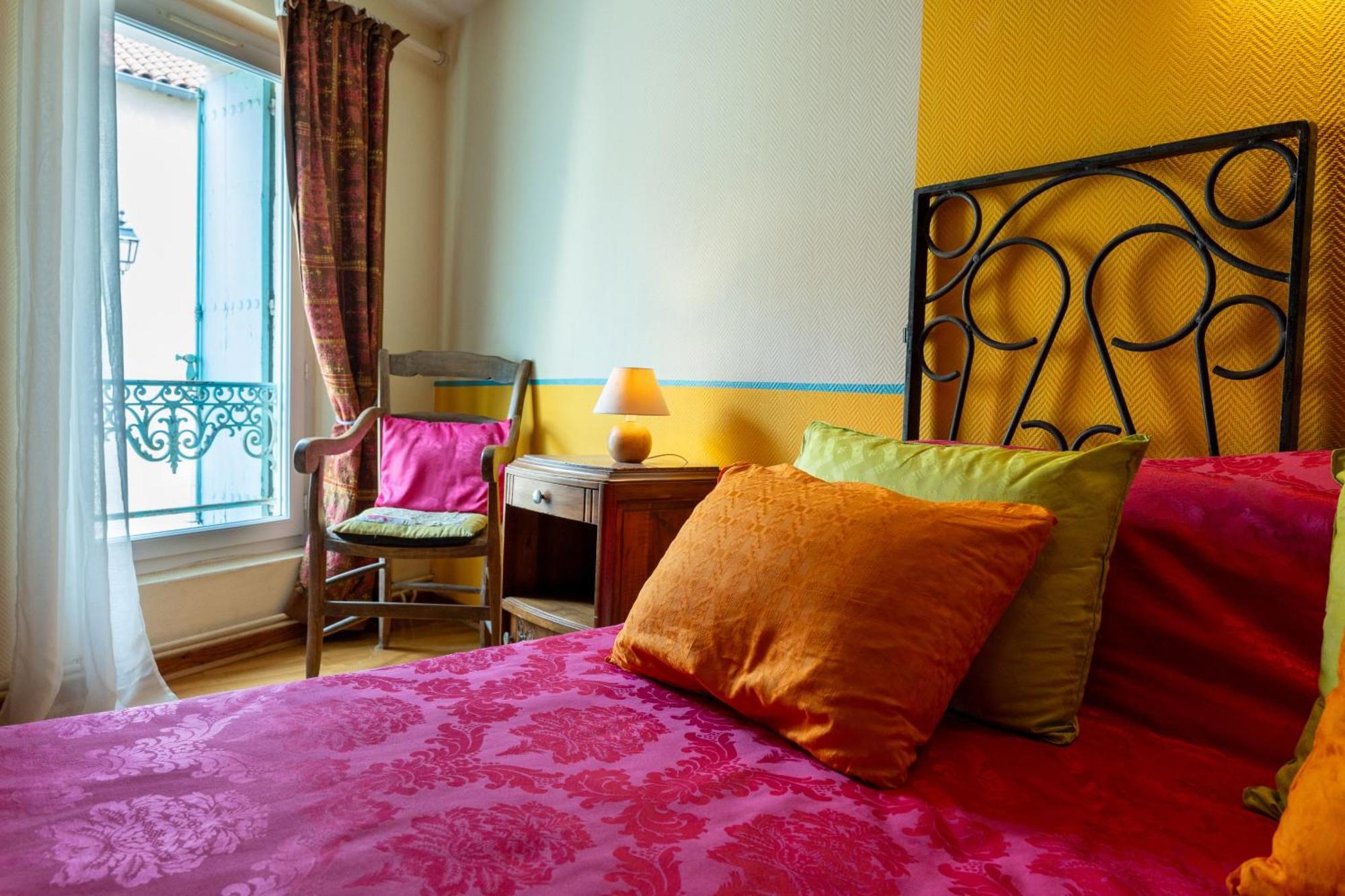 Bed and Breakfast Le Rockastel Le Caylar Exterior foto